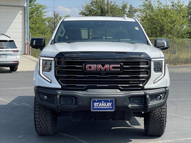 2023 GMC Sierra 1500 4WD Crew Cab Short Box AT4X