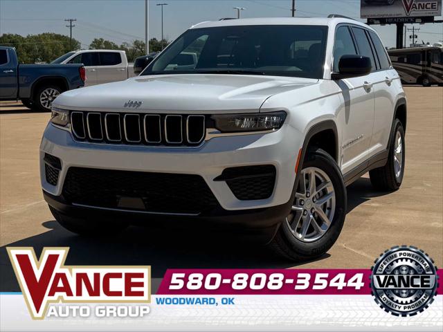 2025 Jeep Grand Cherokee GRAND CHEROKEE LAREDO X 4X4