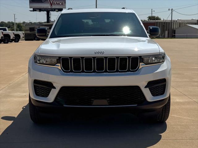 2025 Jeep Grand Cherokee GRAND CHEROKEE LAREDO X 4X4