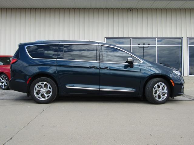 2021 Chrysler Pacifica Limited AWD