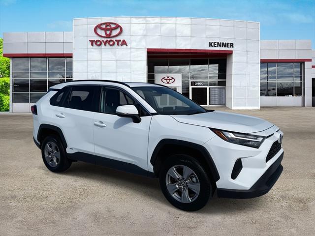 2022 Toyota RAV4 Hybrid XLE