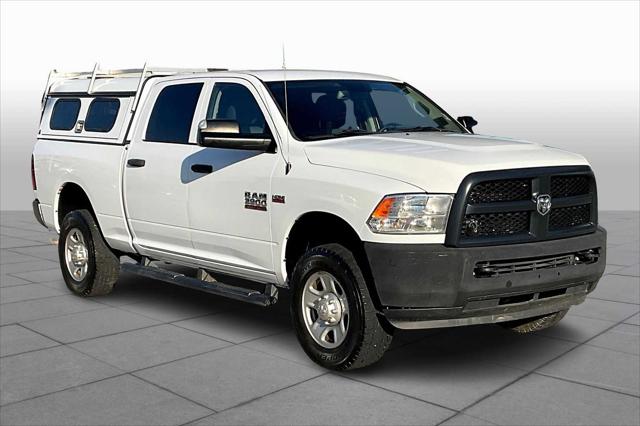 2017 RAM 3500 Tradesman Crew Cab 4x4 64 Box
