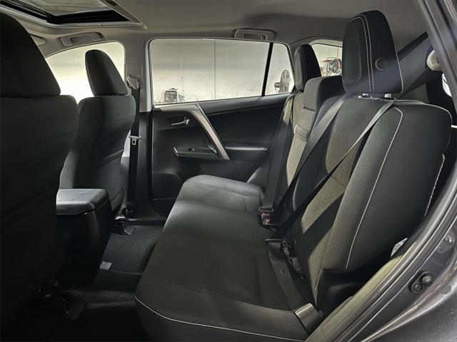 2017 Toyota RAV4 Hybrid XLE