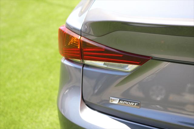 2018 Lexus IS 300 Unknown