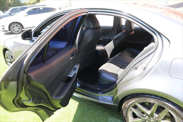 2018 Lexus IS 300 Unknown