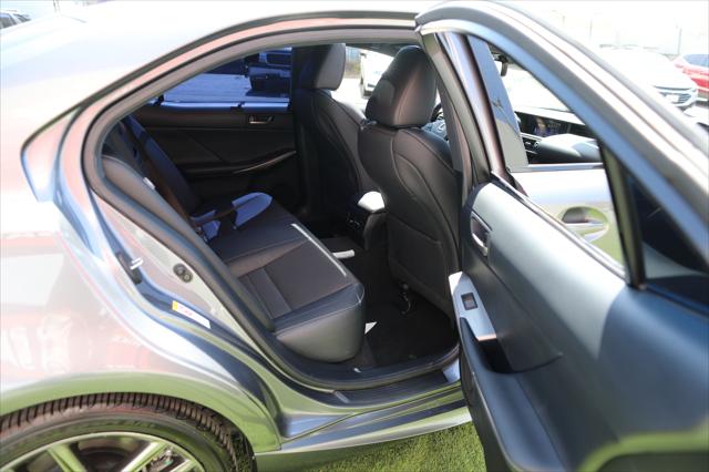 2018 Lexus IS 300 Unknown