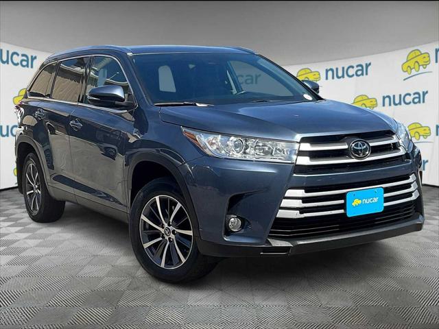 2019 Toyota Highlander XLE for sale in Norwood, MA