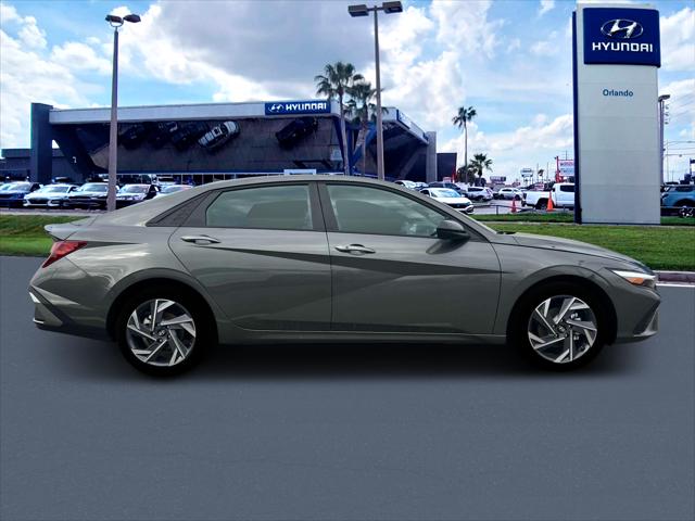 2025 Hyundai Elantra SEL Sport