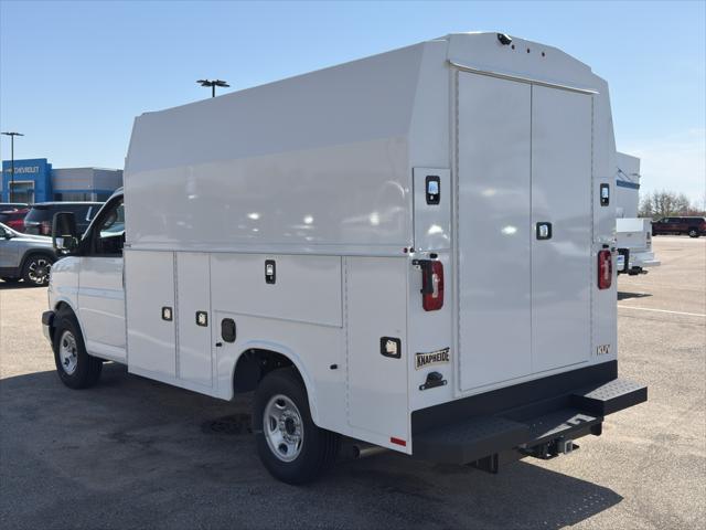 2025 Chevrolet Express Cutaway Work Van