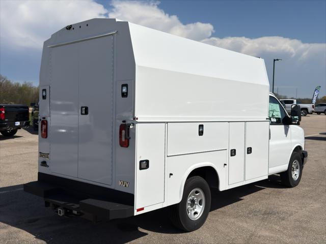 2025 Chevrolet Express Cutaway Work Van