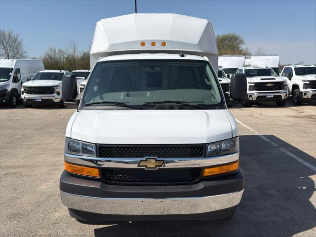 2025 Chevrolet Express Cutaway Work Van