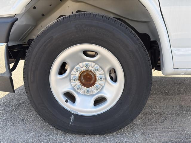 2025 Chevrolet Express Cutaway Work Van