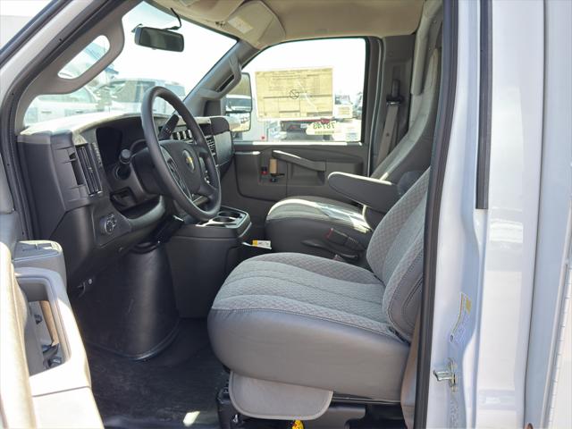 2025 Chevrolet Express Cutaway Work Van