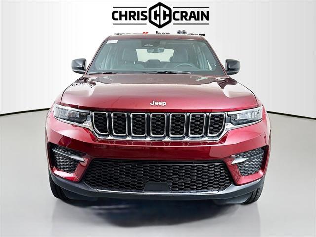 2025 Jeep Grand Cherokee GRAND CHEROKEE LAREDO 4X4 2025 Jeep Grand Cherokee GRAND CHEROKEE LAREDO 4X4