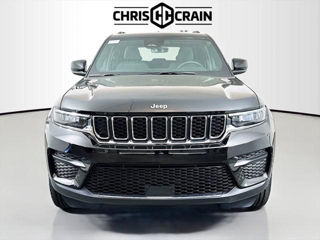 2025 Jeep Grand Cherokee GRAND CHEROKEE LAREDO 4X4 2025 Jeep Grand Cherokee GRAND CHEROKEE LAREDO 4X4