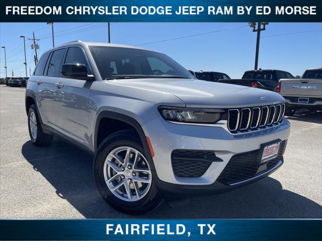 2025 Jeep Grand Cherokee GRAND CHEROKEE LAREDO X 4X4