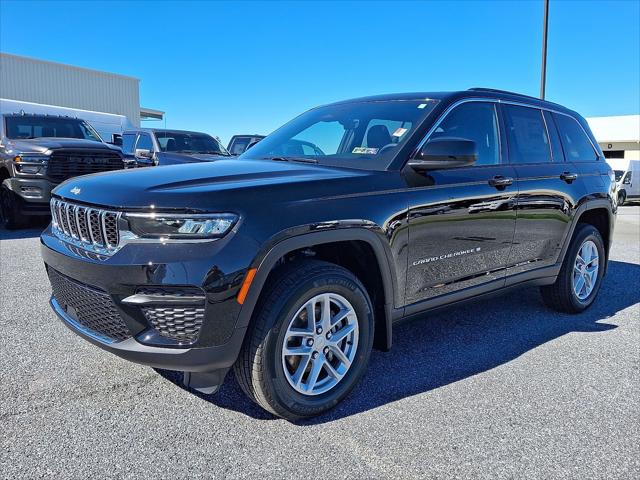 2025 Jeep Grand Cherokee GRAND CHEROKEE LAREDO X 4X4 2025 Jeep Grand Cherokee GRAND CHEROKEE LAREDO X 4X4