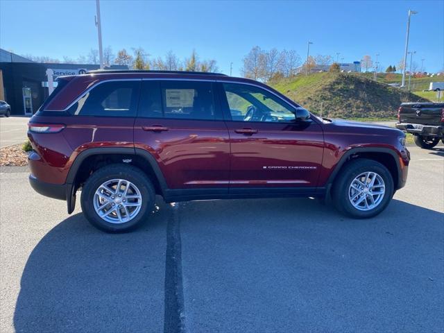 2025 Jeep Grand Cherokee GRAND CHEROKEE LAREDO X 4X4