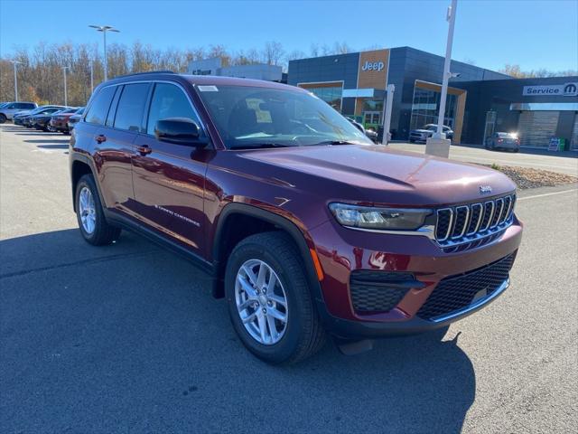 2025 Jeep Grand Cherokee GRAND CHEROKEE LAREDO X 4X4 2025 Jeep Grand Cherokee GRAND CHEROKEE LAREDO X 4X4