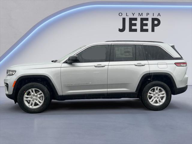 2025 Jeep Grand Cherokee GRAND CHEROKEE LAREDO 4X4 2025 Jeep Grand Cherokee GRAND CHEROKEE LAREDO 4X4