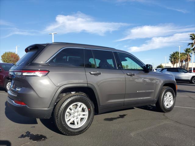 2025 Jeep Grand Cherokee GRAND CHEROKEE LAREDO 4X4 2025 Jeep Grand Cherokee GRAND CHEROKEE LAREDO 4X4