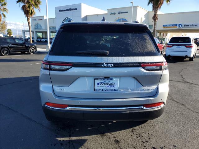 2025 Jeep Grand Cherokee GRAND CHEROKEE LAREDO 4X4