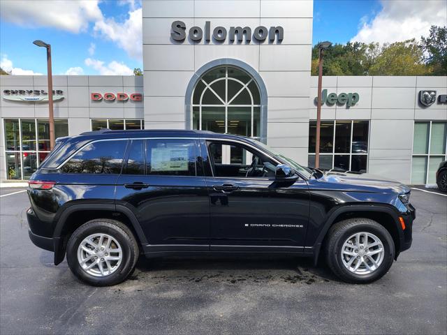 2025 Jeep Grand Cherokee GRAND CHEROKEE LAREDO X 4X4