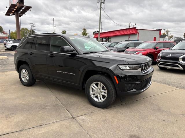 2025 Jeep Grand Cherokee GRAND CHEROKEE LAREDO 4X4 2025 Jeep Grand Cherokee GRAND CHEROKEE LAREDO 4X4