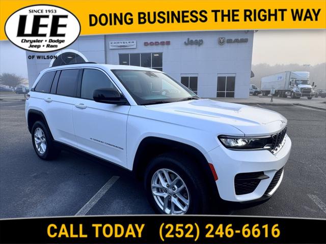 2025 Jeep Grand Cherokee GRAND CHEROKEE LAREDO X 4X4