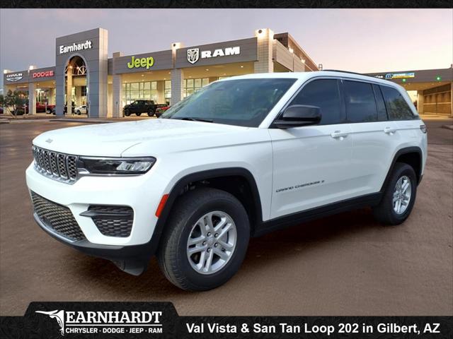 2025 Jeep Grand Cherokee GRAND CHEROKEE LAREDO 4X4