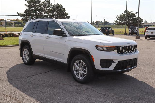 2025 Jeep Grand Cherokee GRAND CHEROKEE LAREDO X 4X4