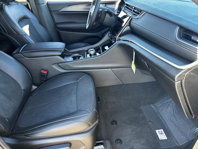 2025 Jeep Grand Cherokee Altitude X 4x4