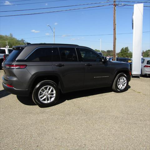 2025 Jeep Grand Cherokee GRAND CHEROKEE LAREDO X 4X4