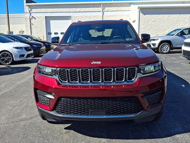 2025 Jeep Grand Cherokee GRAND CHEROKEE LAREDO X 4X4 2025 Jeep Grand Cherokee GRAND CHEROKEE LAREDO X 4X4