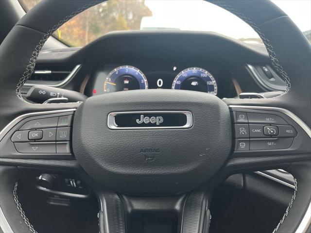 2025 Jeep Grand Cherokee Laredo X 4x4