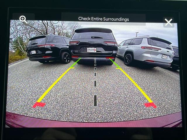 2025 Jeep Grand Cherokee Laredo X 4x4