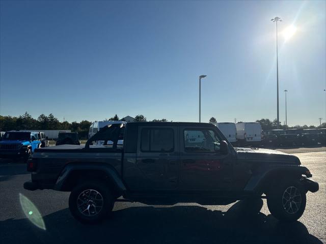 2021 Jeep Gladiator Sport S 4x4 2021 Jeep Gladiator Sport S 4x4