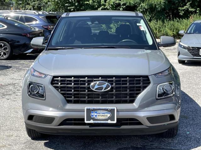 2022 Hyundai Venue SE