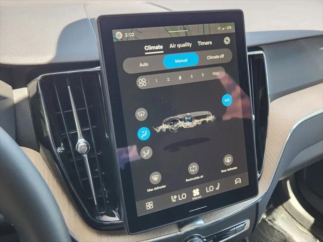 2026 Volvo XC60 B5 Plus