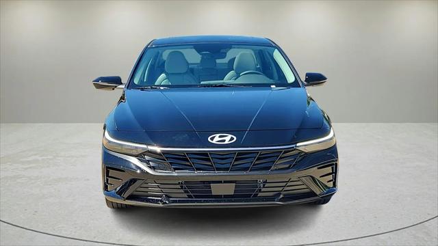 2025 Hyundai Elantra Hybrid Limited
