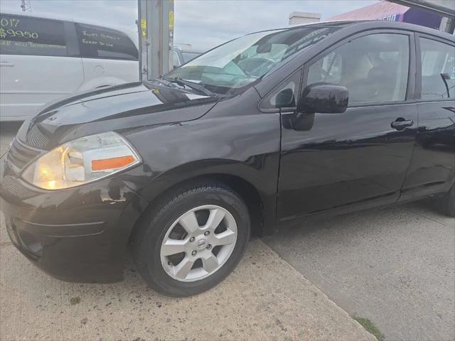 2011 Nissan Versa 1.8SL