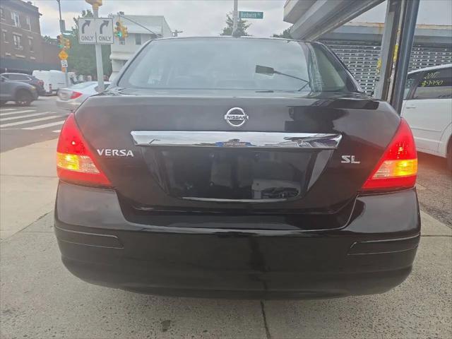 2011 Nissan Versa 1.8SL