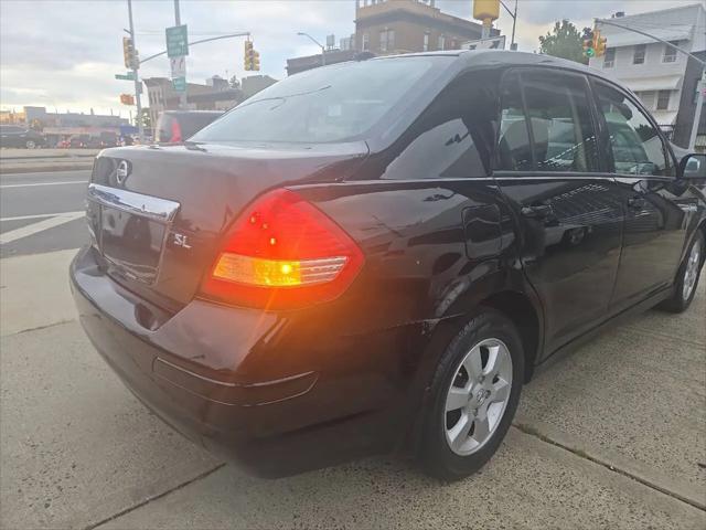 2011 Nissan Versa 1.8SL
