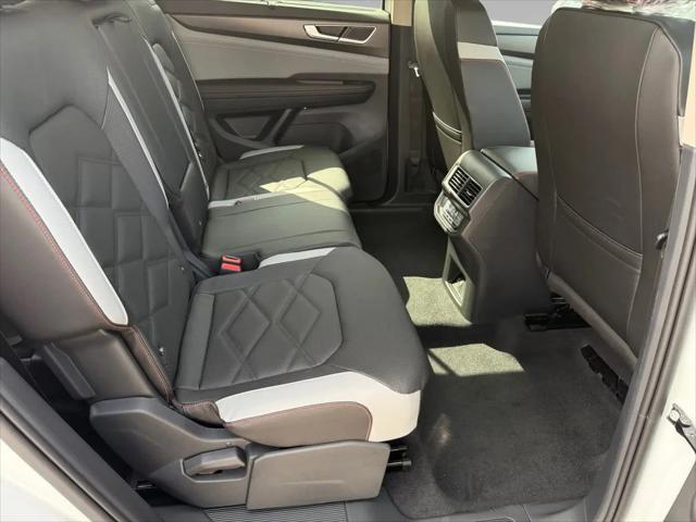 2026 Volkswagen Atlas Peak Edition