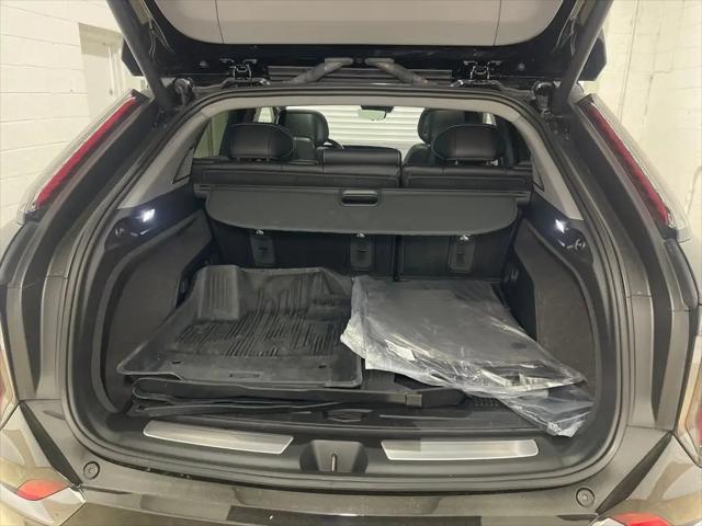 2025 Cadillac iQ Sport 2 AWD