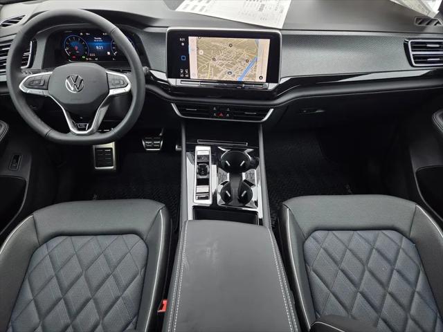 2026 Volkswagen Atlas Cross Sport SEL Premium R-Line