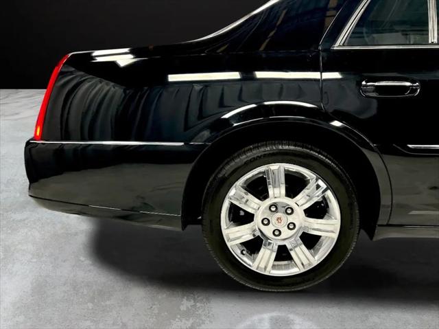 2011 Cadillac DTS Platinum Collection