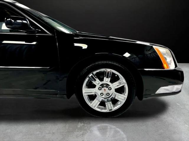 2011 Cadillac DTS Platinum Collection