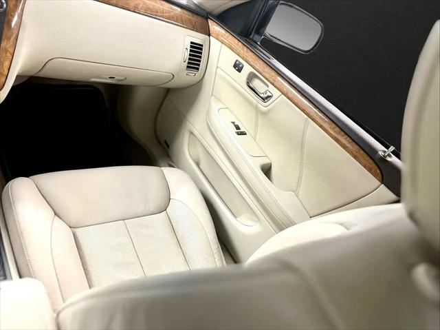 2011 Cadillac DTS Platinum Collection