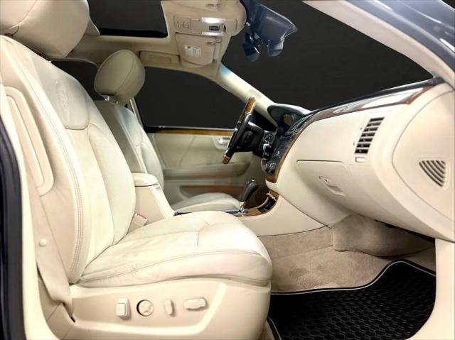 2011 Cadillac DTS Platinum Collection